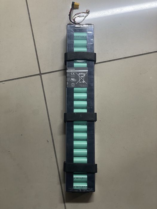 Продам батарею від електросамокату найнбот