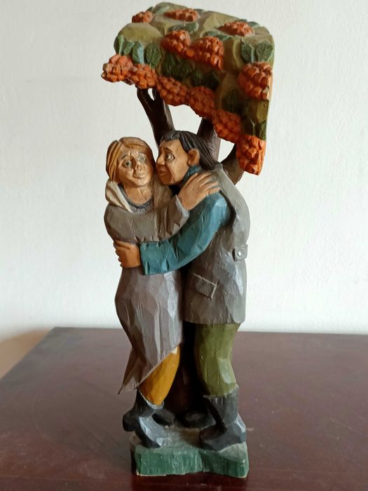 Rzeźba ludowa "Tańcząca para"