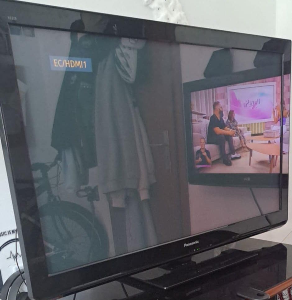 Vende se tv panasonic