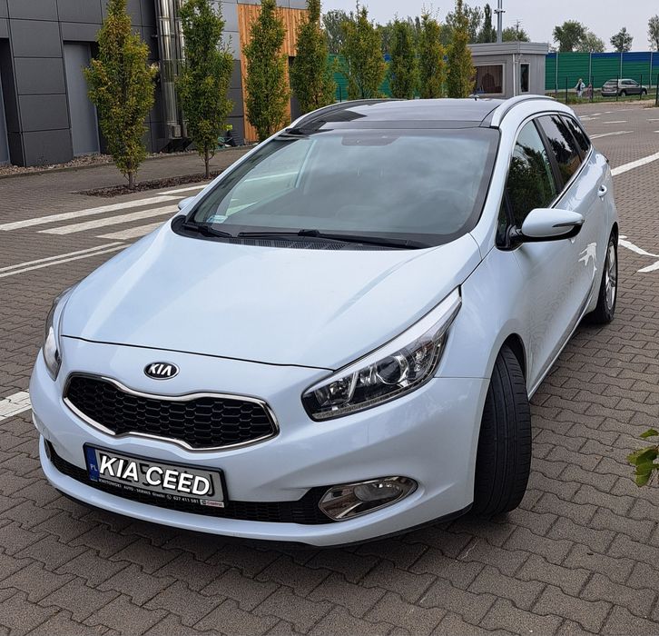 Kia cee’d SW 1.6 GDI 135 KM MAN FIFA  11.2014 Bogate wyposażenie