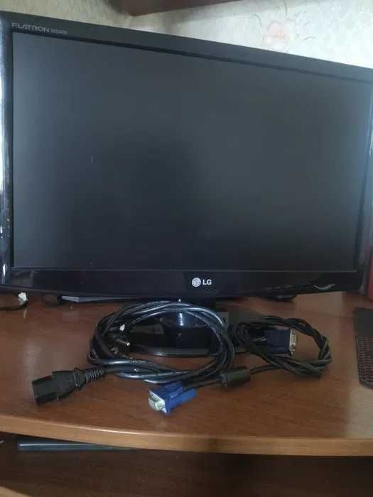 Монитор LG W2243S-PF / 22"