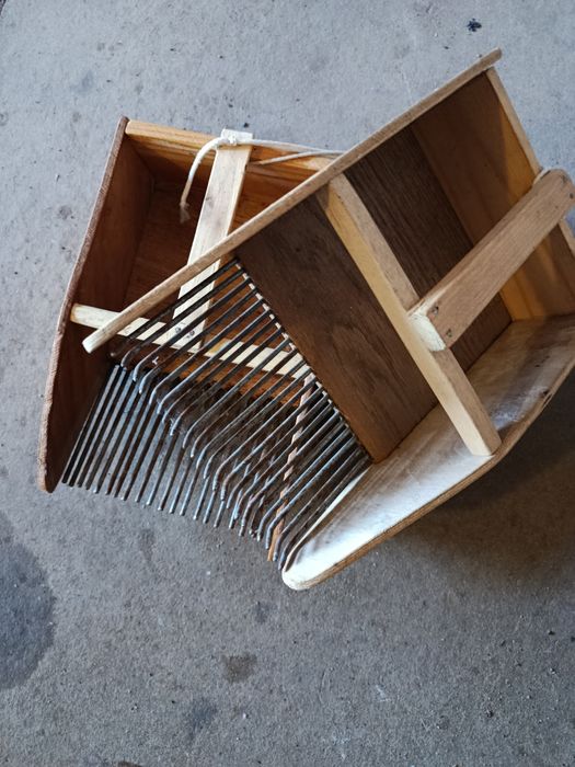 Гребінка для ягід