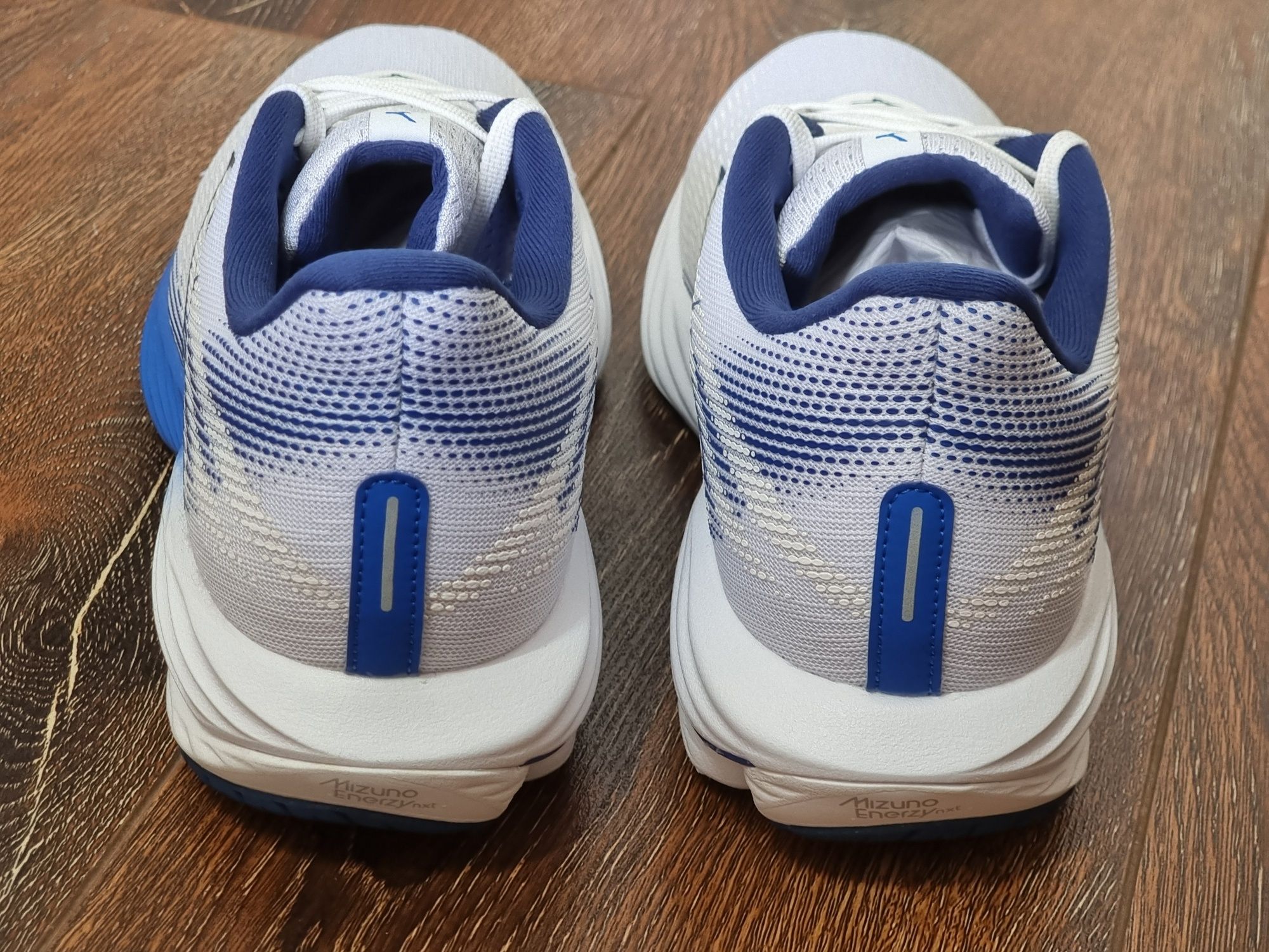 Оригінал 100% чоловічі кросівки Mizuno WAVE RIDER 28   EUR 42.5