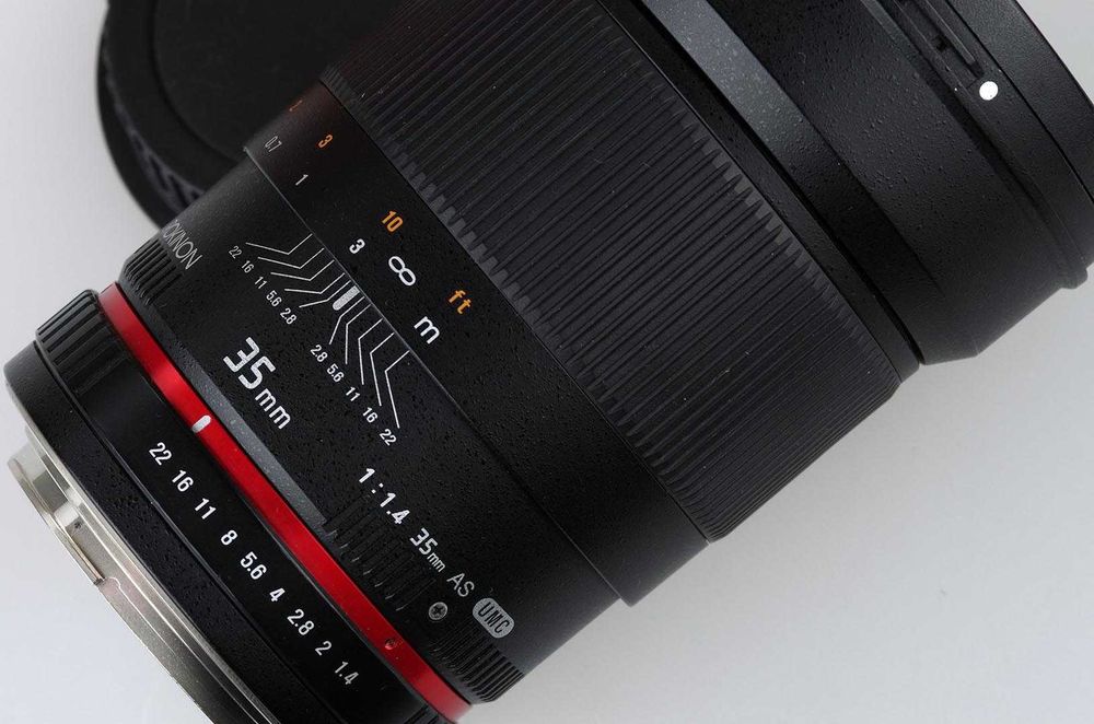 Canon/Rokinon 35mm 1:1.4 AS UMC світлосильний мануальний ширококутник
