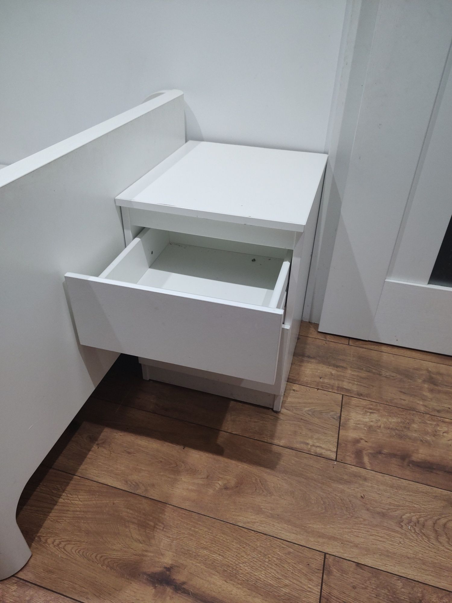 Szafka nocna Ikea biala