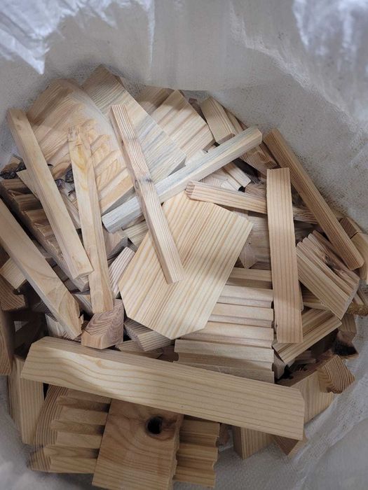 Rozpałka, drewno suche pakowane w workach 20kg