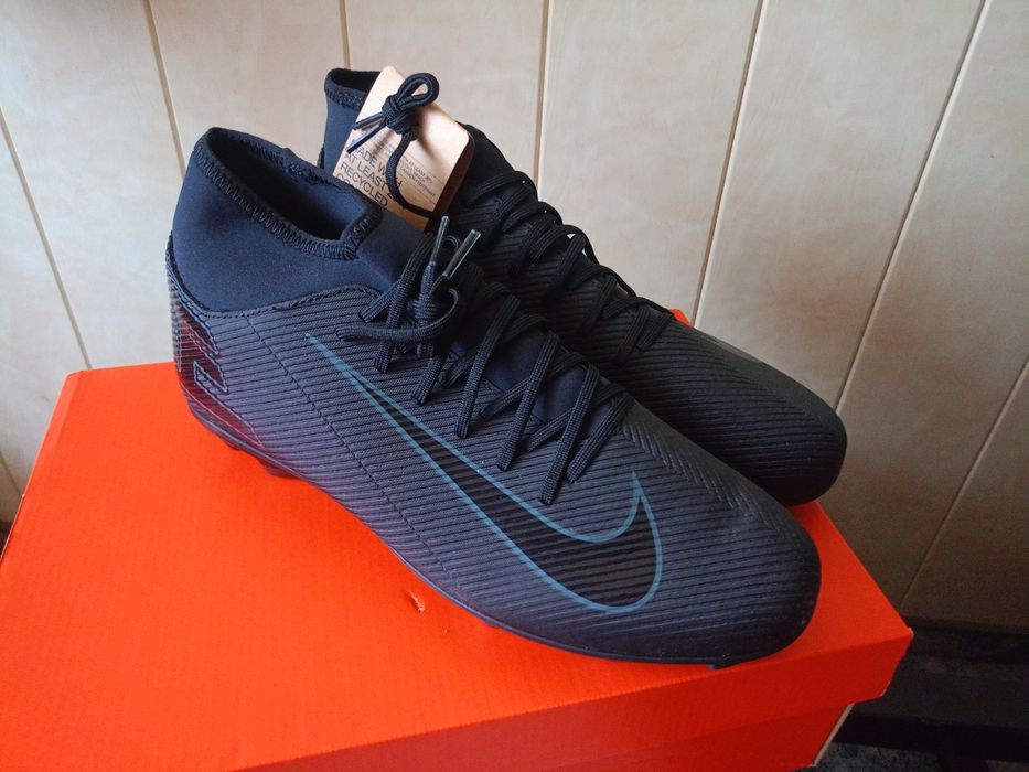 Nowe oryginalne czarne korki Lanki Nike Mercurial 45