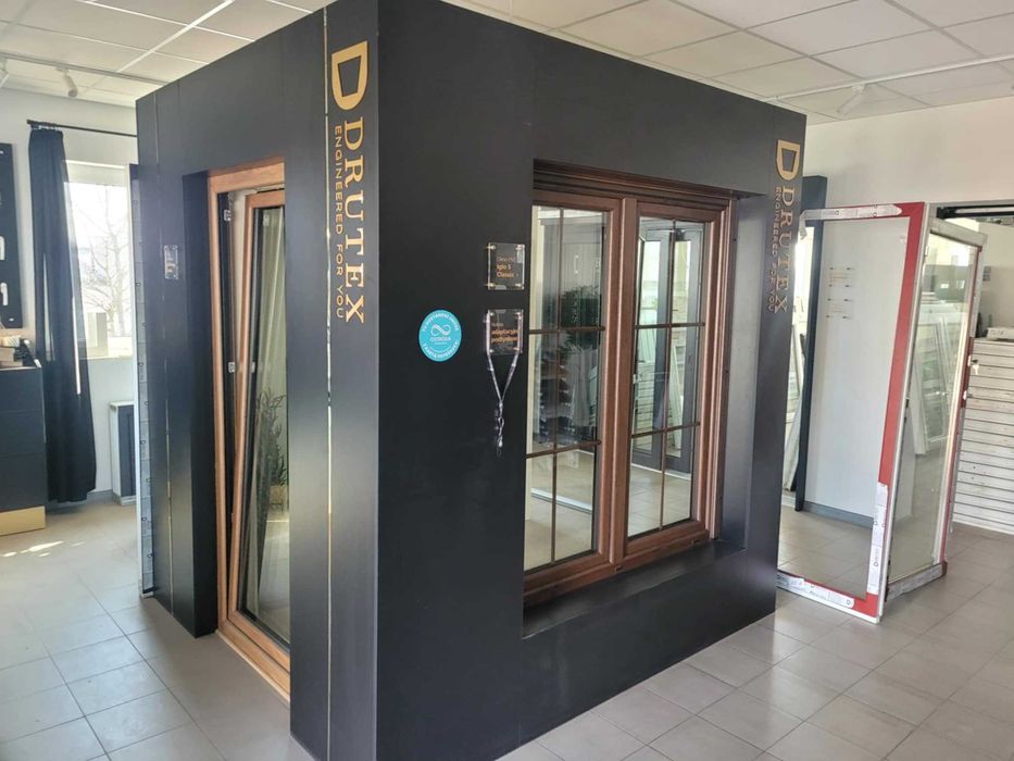 Okna używane od ręki 130x100  Dwuskrzydłowe Słupek ruchomy