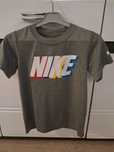 Tshirt chłopięcy nike 116/122
