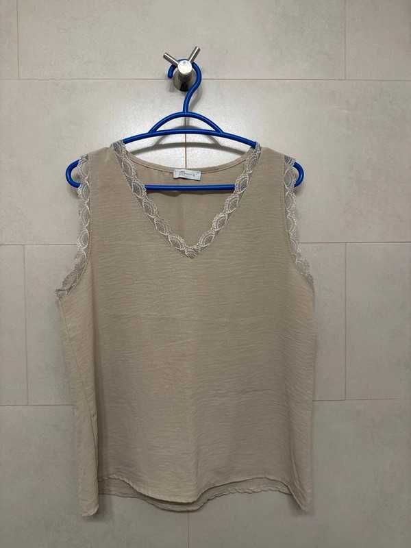 Blusa bege renda