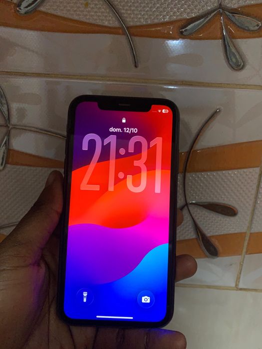 Iphone 11 normal a um preço barato