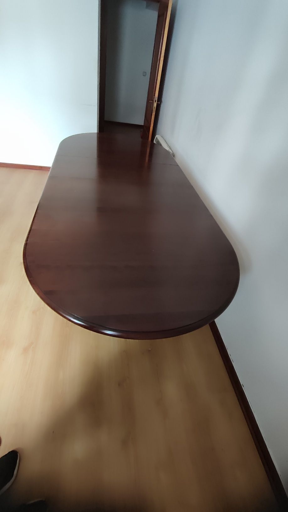Mesa oval clássica extensível