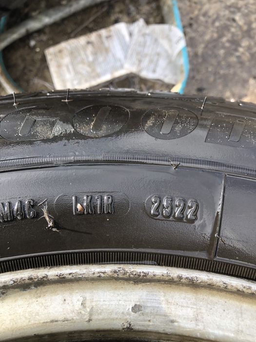 Дискі зимовими шинами Good Year 235/60 R16 зняті BMW e 38