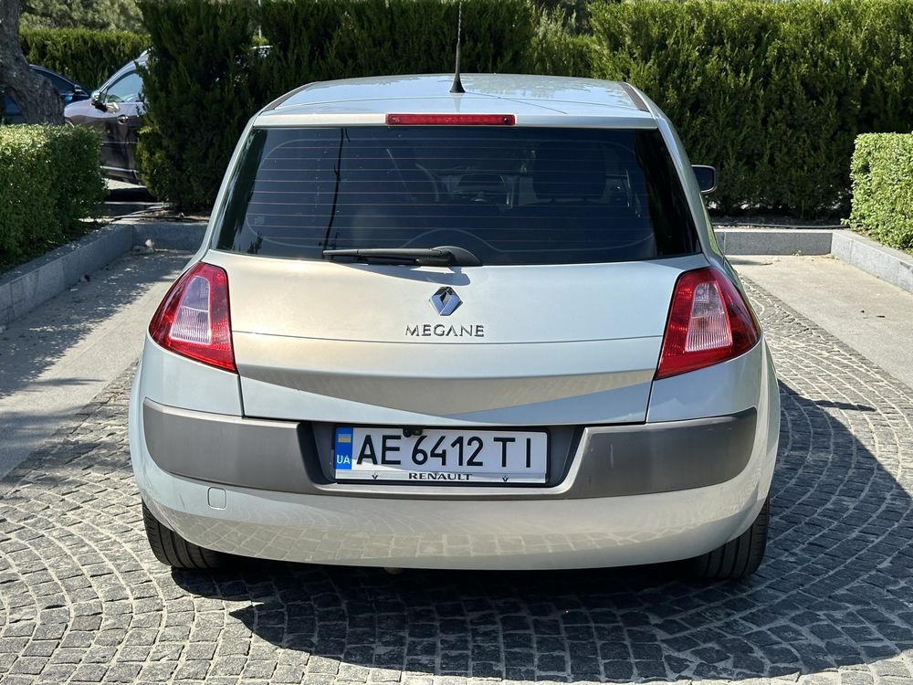 Renault Megane II 2002 1.6 бензин (хетчбек)