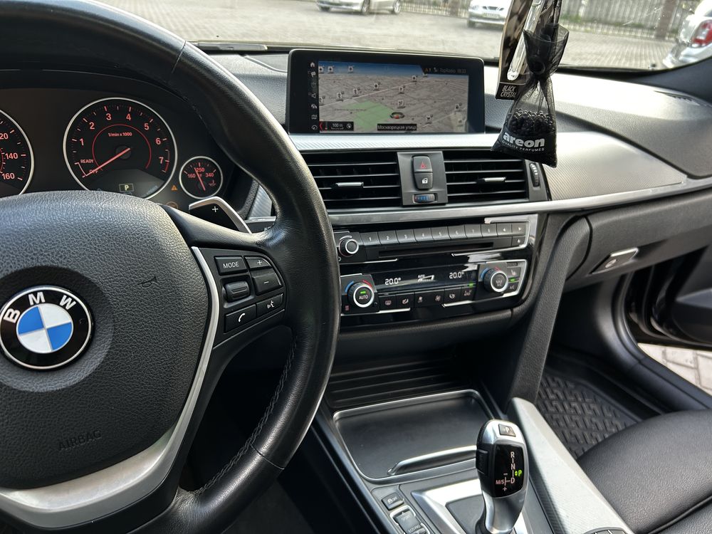 Продам BMW 330e плагин гибрид