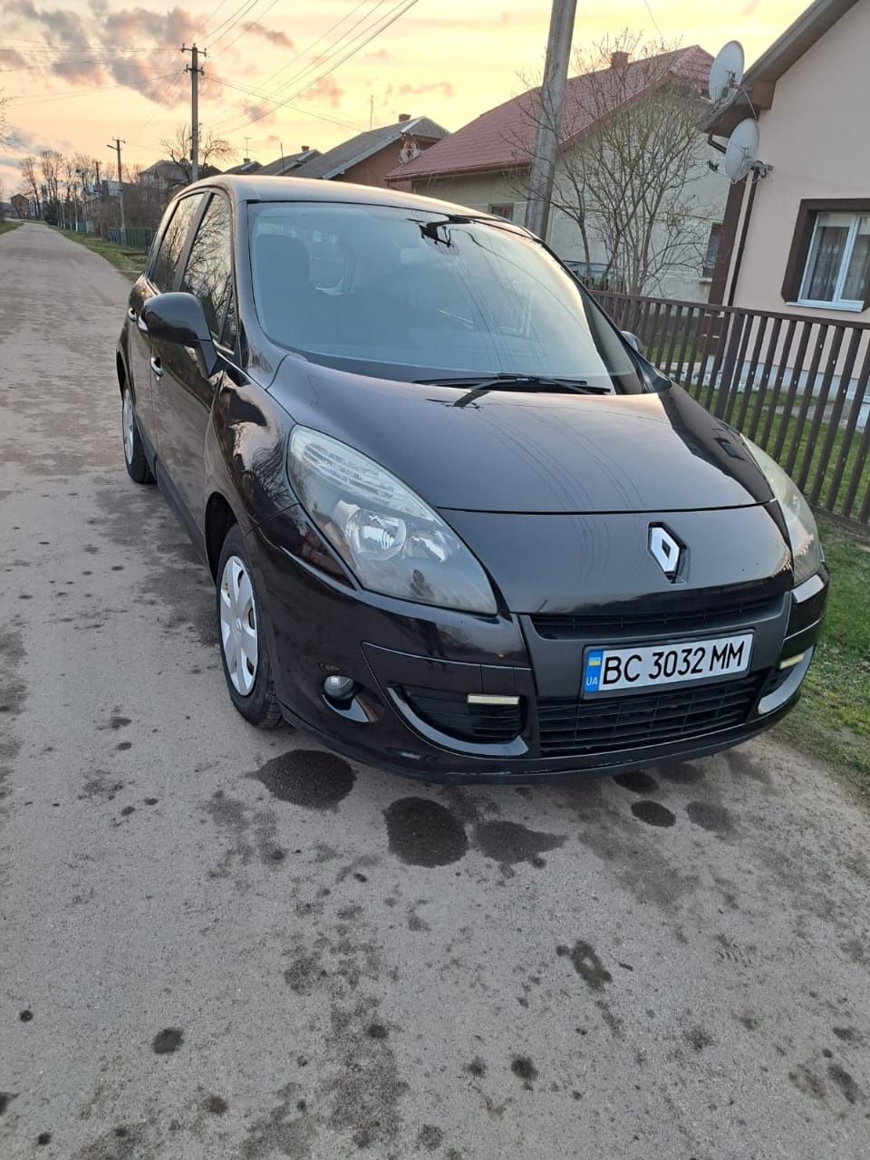 Продам автомобіль Renault