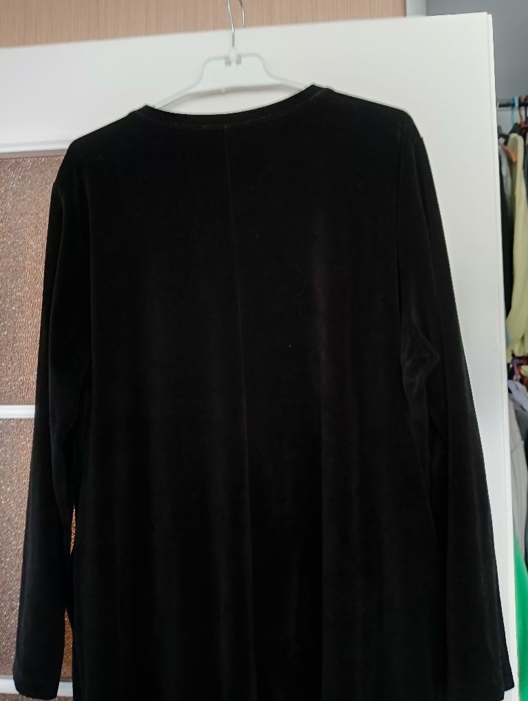 Sukienka czarna z aksamitu