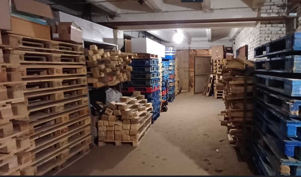 Оренда складу підвального типу 108м2  у Львові.