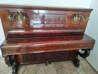 Piano Erard de parede, antigo e em perfeito estado