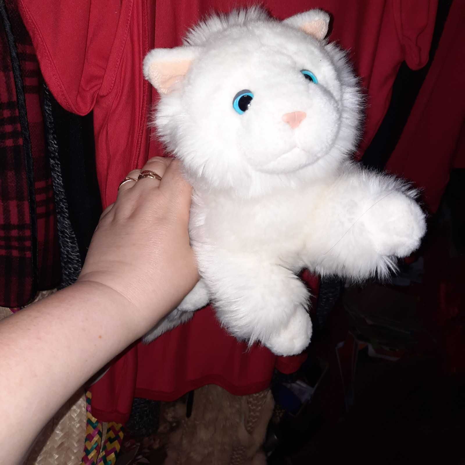 игрушка белый кот кошка ГЕРМАНИЯ как новый похож на белого тигра