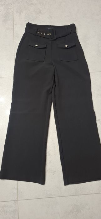 Czarne spodnie  Mohito rozm. 38