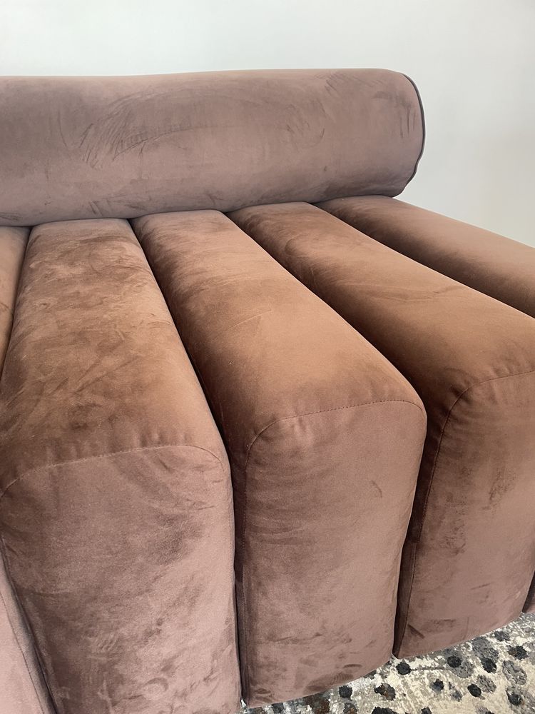 Brązowa sofa kanapa welur designe vintage togo zamsz