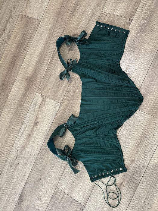 Корсет без чашки