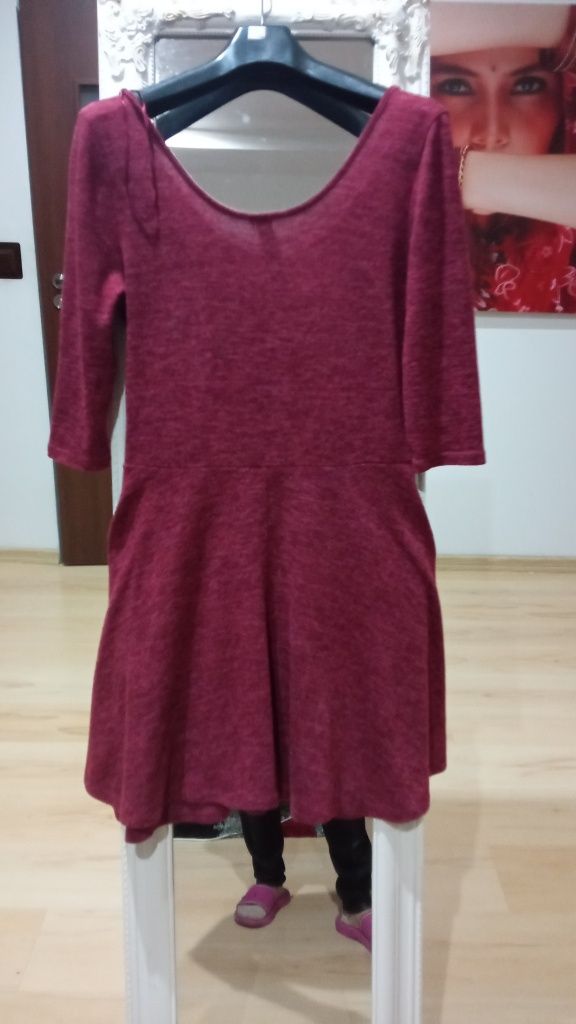 Sukienka Factorie dzianina kolor burgund rozmiar 38