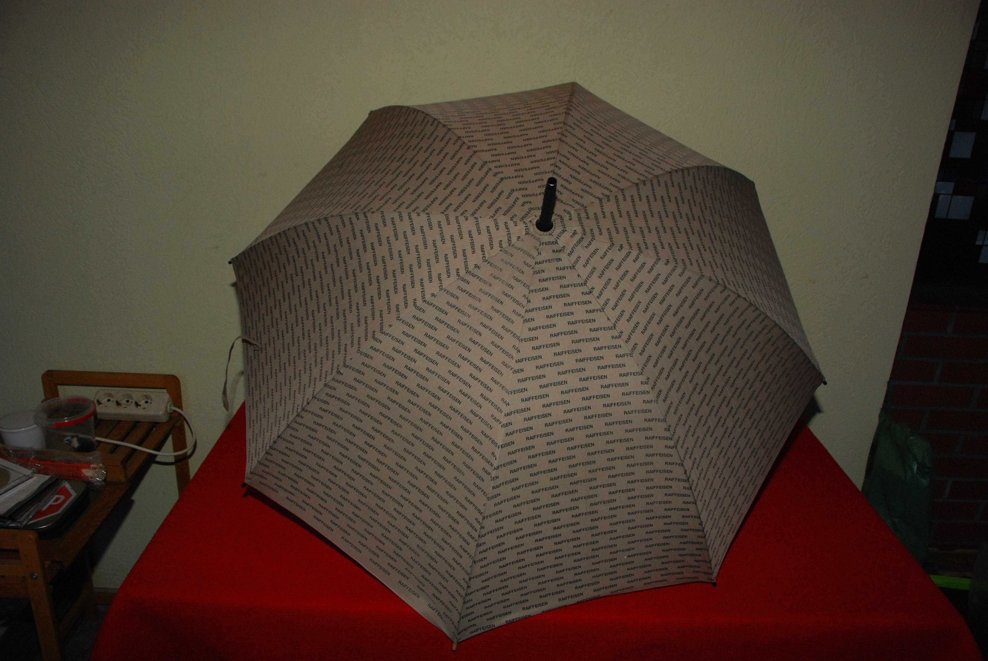 Parasol sprężynowy 105 cm Raiffeisen ze Szwajcarii 1980 kolekcjonerski