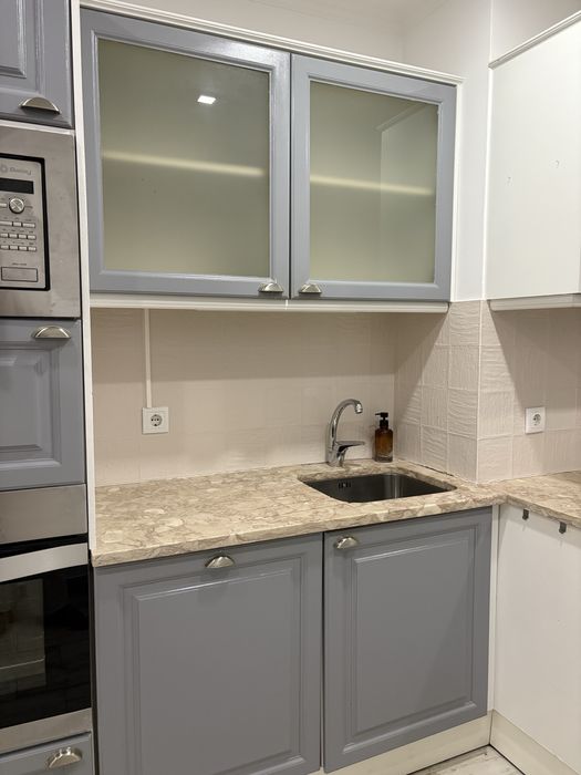 Cozinha completa com Pedra e Máquinas incluídas