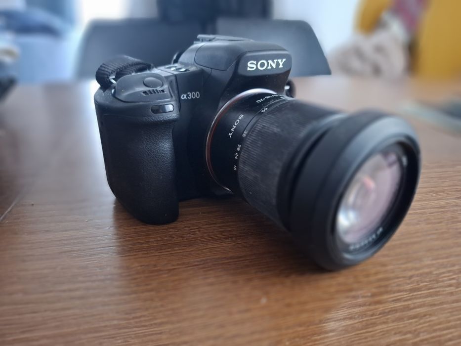 Aparat fotograficzny Sony alfa 300