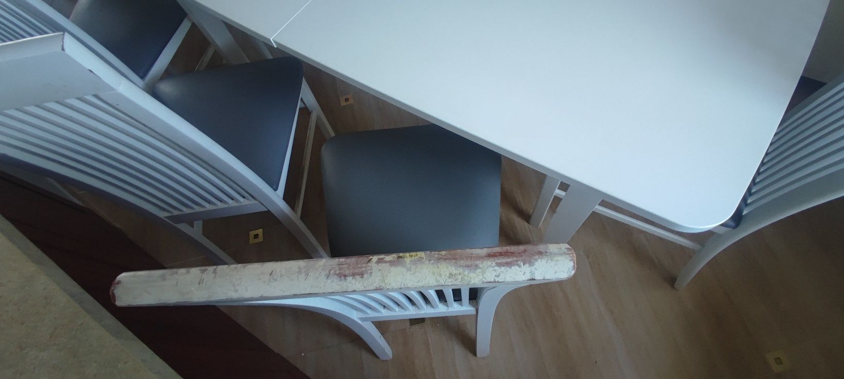 Solidny Biały stół i 6 krzeseł