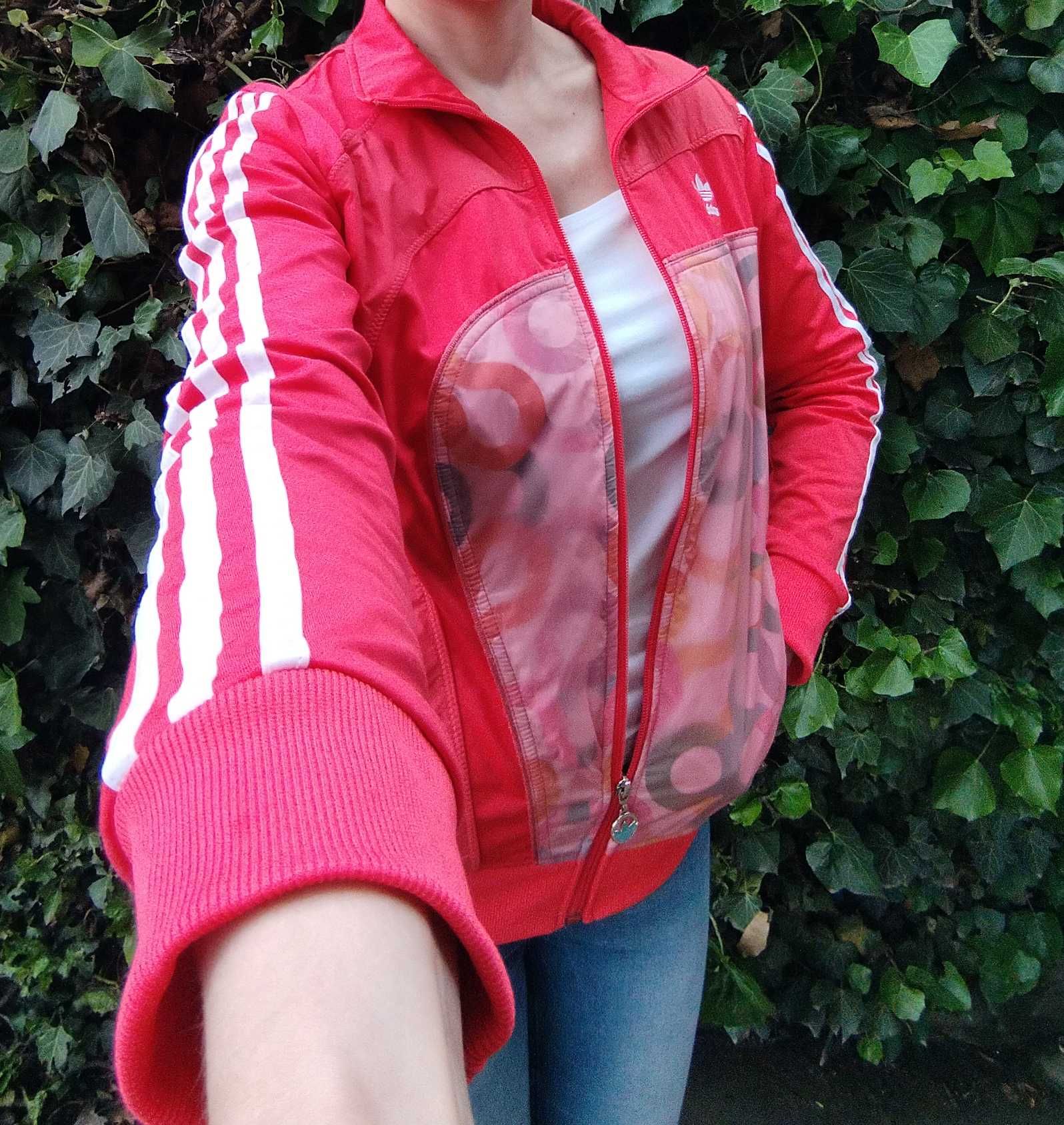 Спортивная куртка-ветровка Adidas. Размер M , Цвет коралловый .
