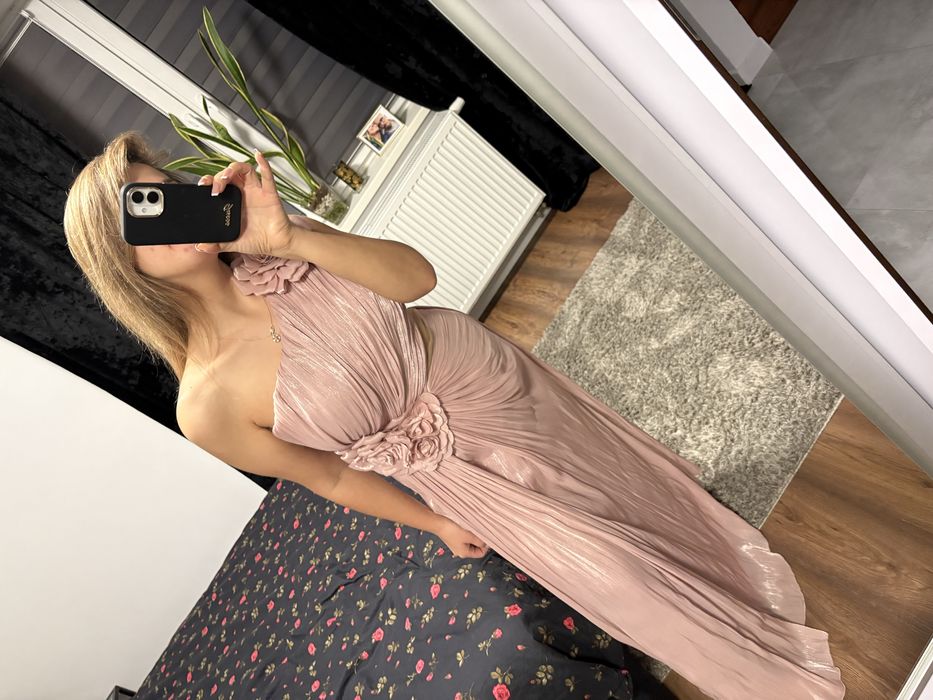 Sukienka na jedno ramie