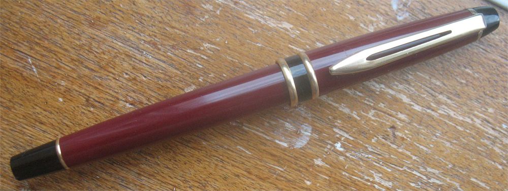 Caneta de Tinta Permanente Antiga com Aparo de Fabrico Alemão