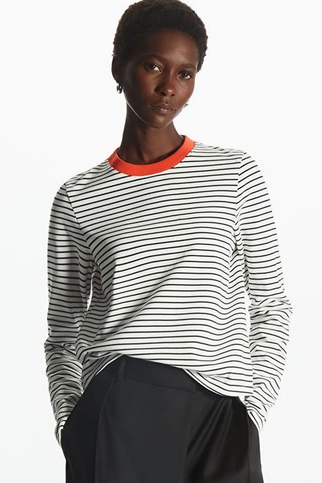 Бавовняний лонгслів COS у смужку - М