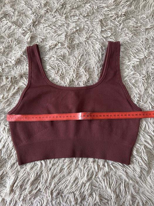 Топ спортивний в рубчик коричневий розмір L 48-50 плотний