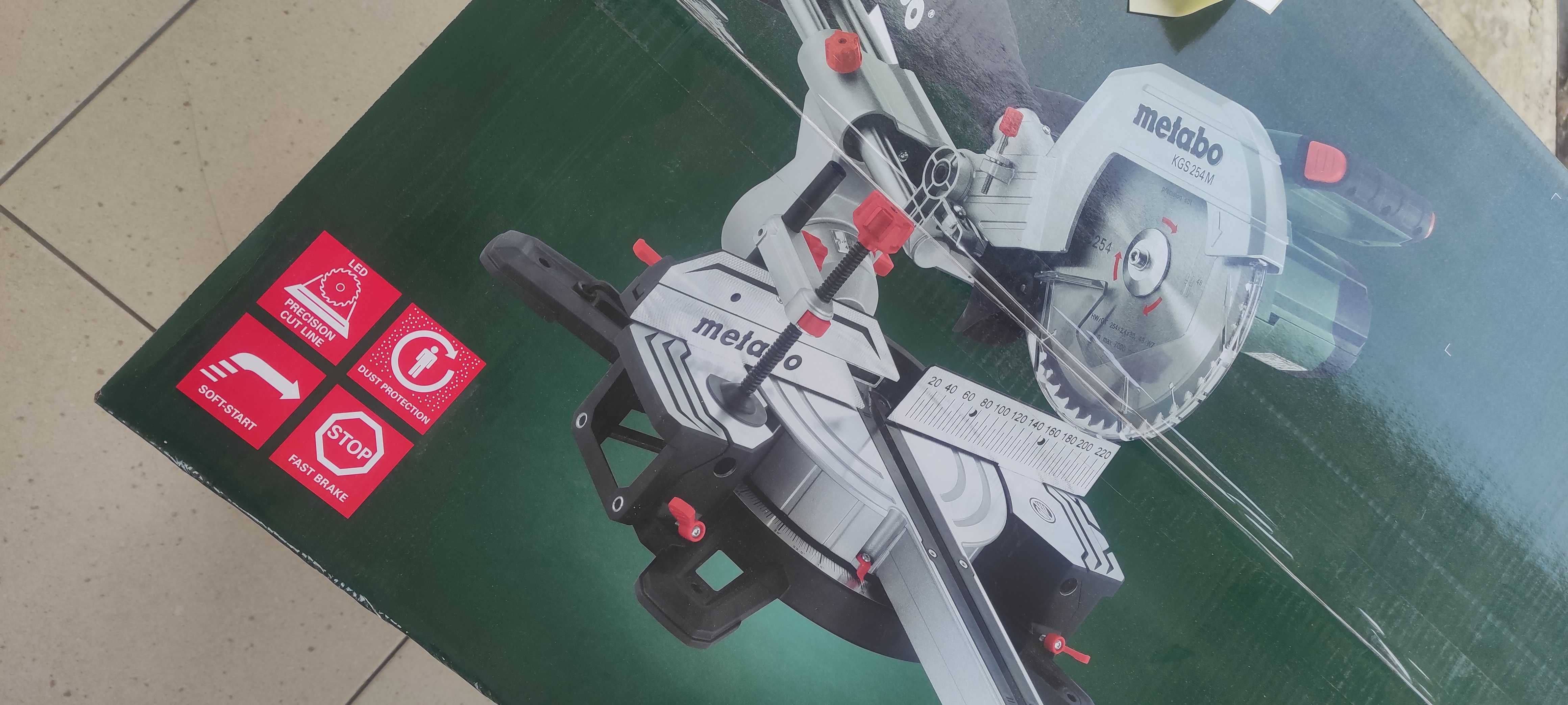 Торцовочная пила Metabo KGS 254