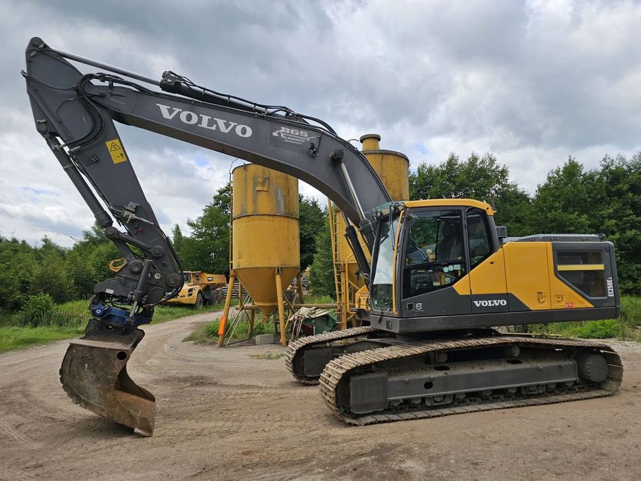 Volvo EC250EL EC250 EL EC 250  rototilt + łyżka | szybkozłącze S70 | ec300el ec300 ec 300 el