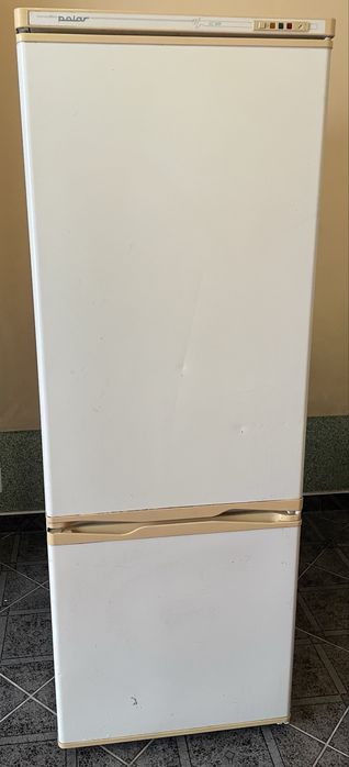 Lodówka POLAR CZ300
