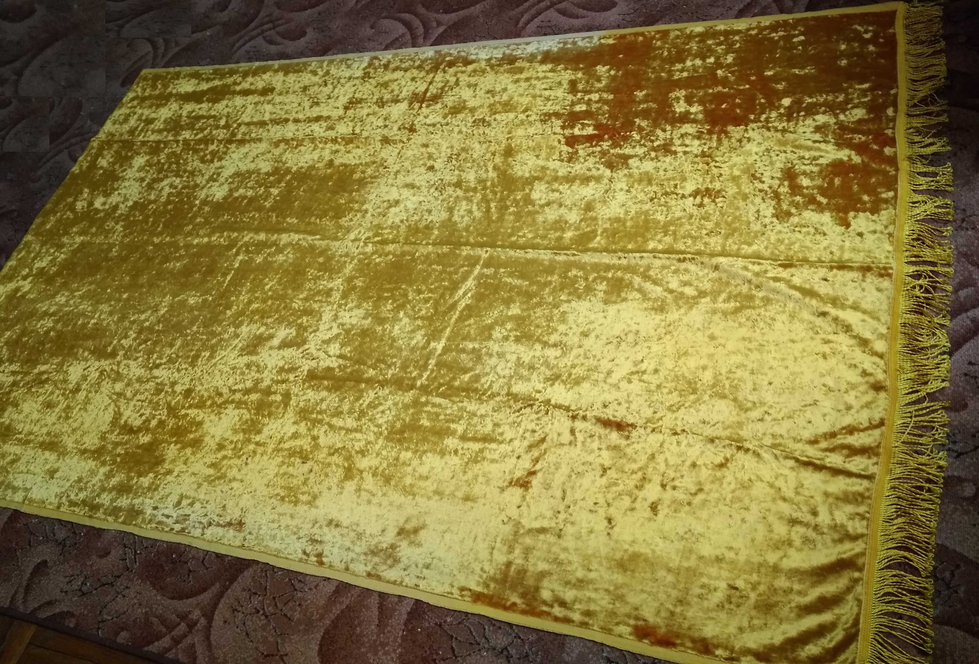 Желтая длинная плюшевая штора ткань плюш бархат ретро винтаж СССР