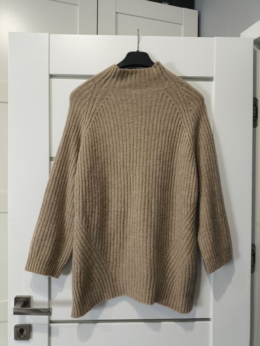 Sweter damski Stradivarius rozmiar S ciepły beż oversize