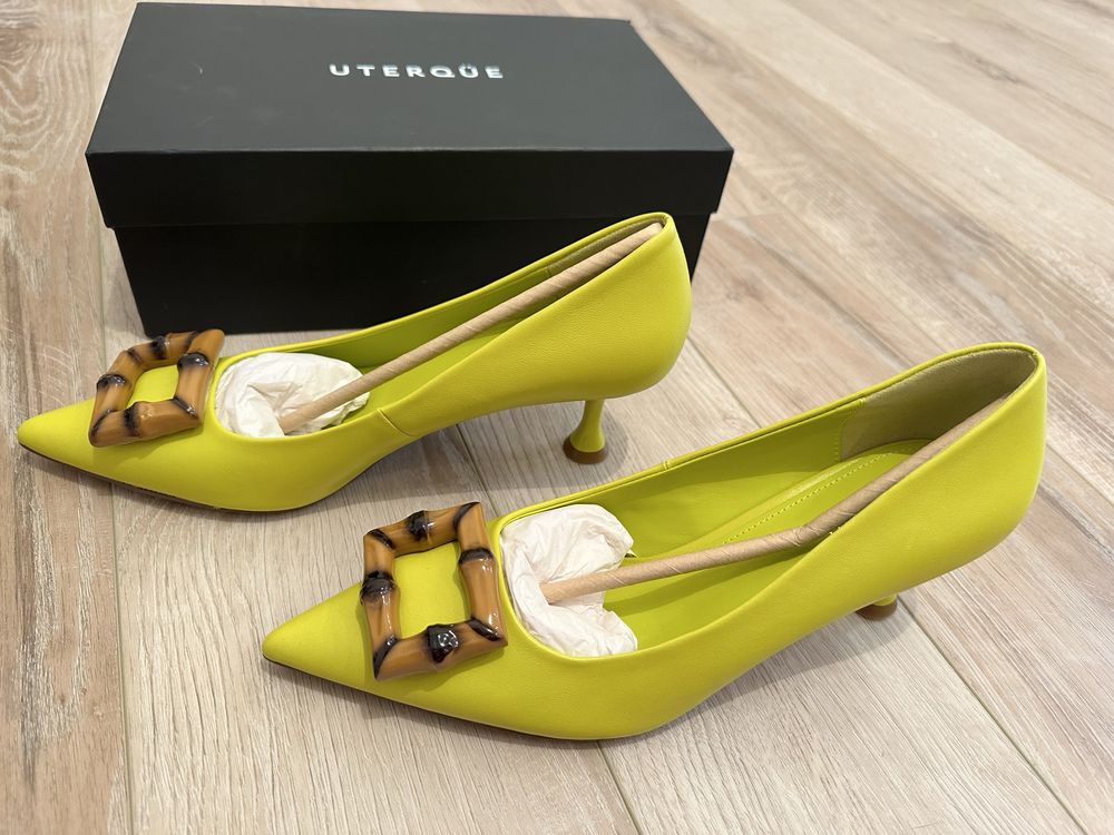 Жіночі туфлі Uterque