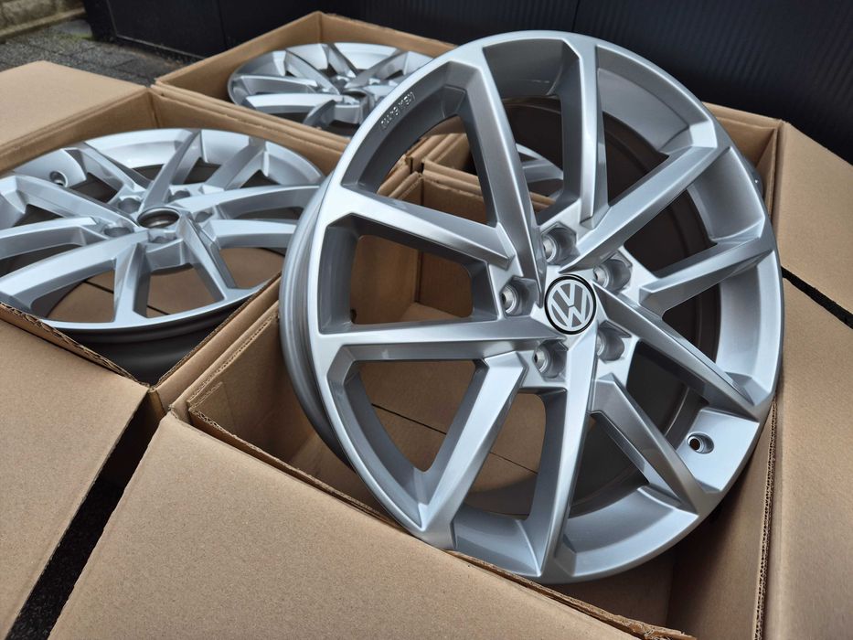 Felgi 18 VW Golf 6 7 8 Touran Jetta T-Roc ID.3 Beetle 5x112