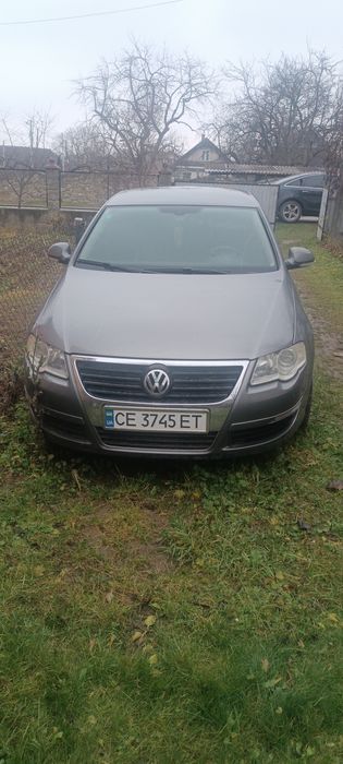 Фольксваген Пассат 2006 року в хорошому стані.
