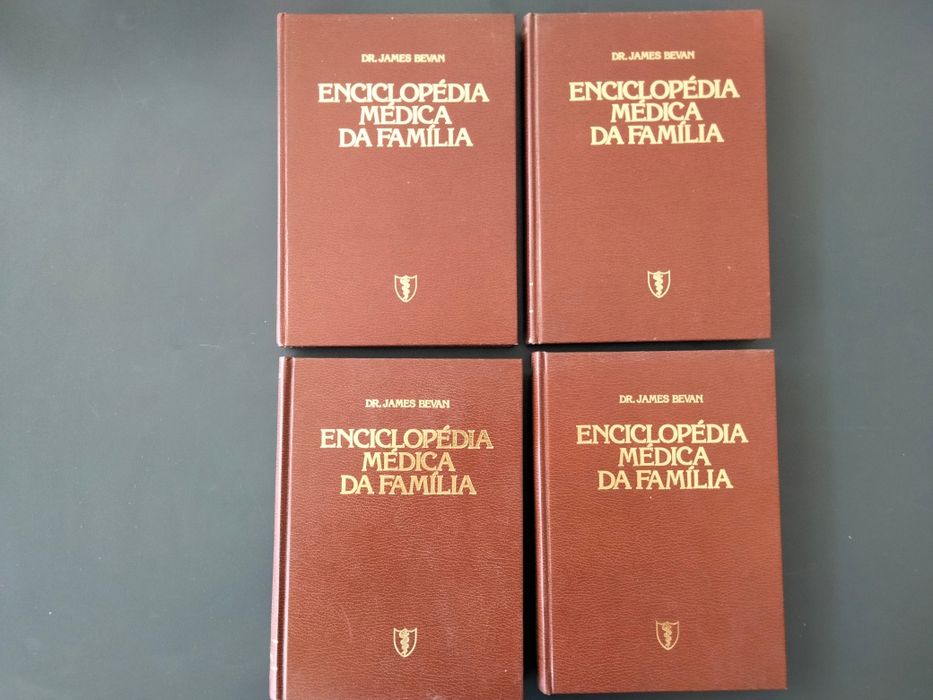 Vários livros diversos