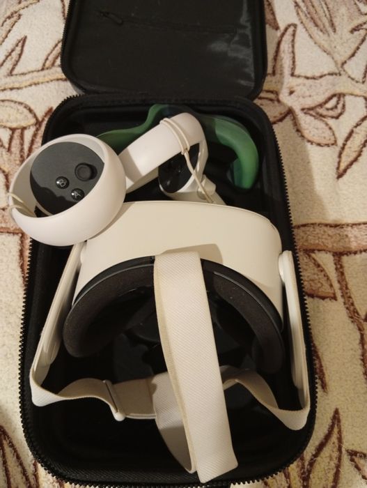 Okulus Meta Quest 2.   64 mb