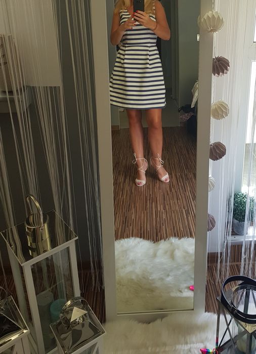 Piekna sukenka Reserved