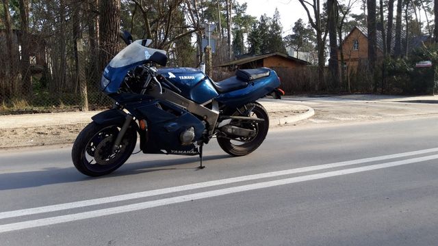 Yamaha FZR 600 A2 35KW