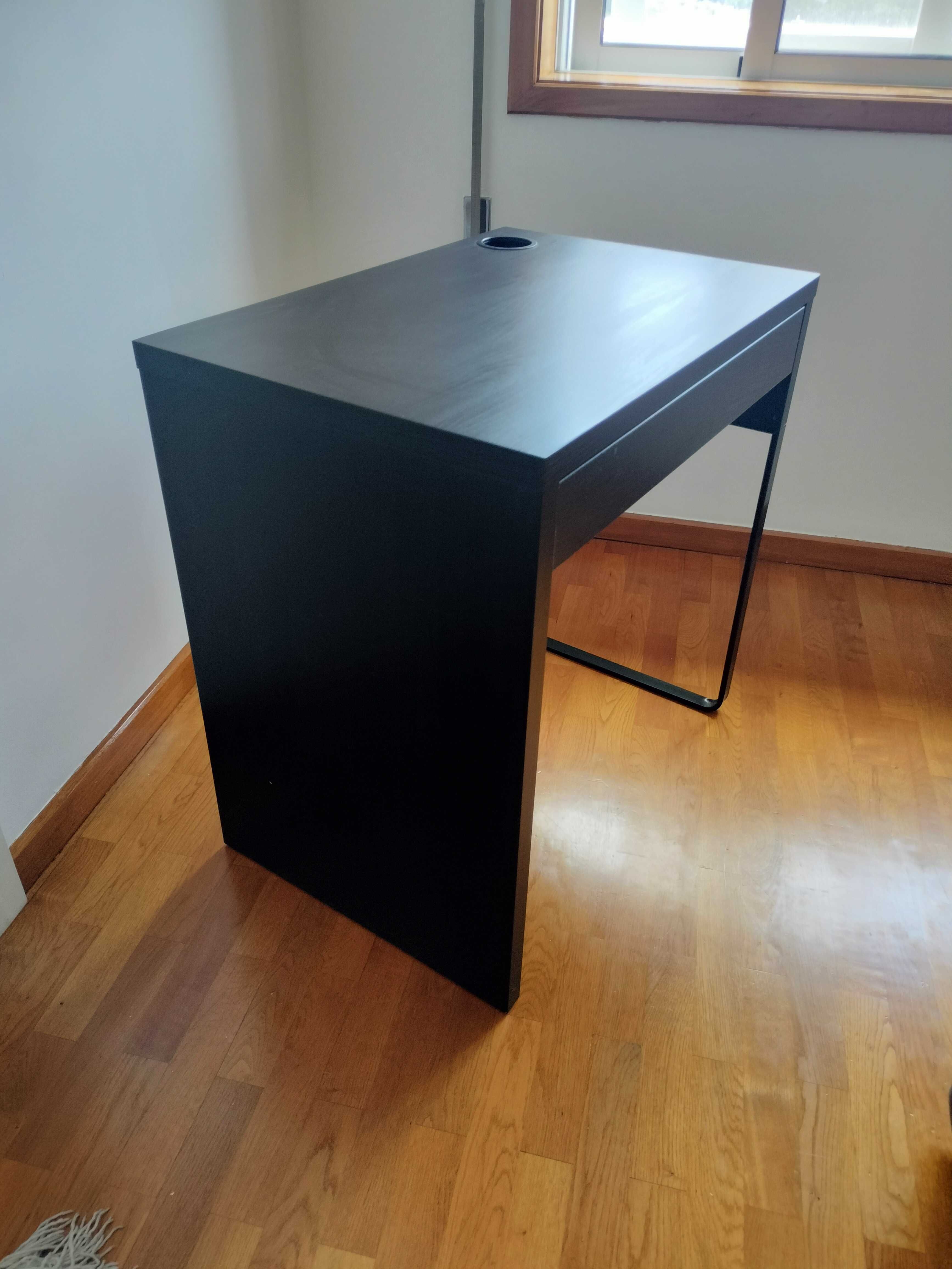 Secretaria  com Cadeira incluída